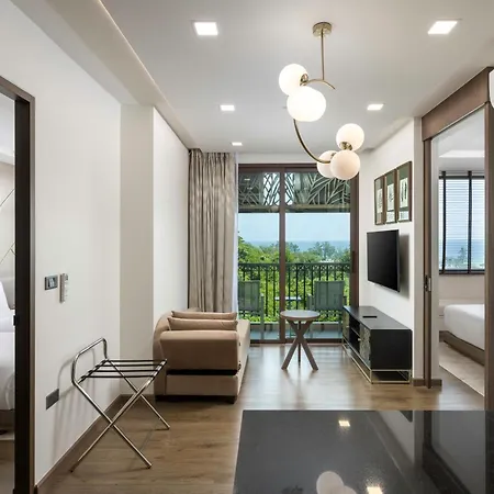 The Proud Karon Beach Phuket Trademark Collection By Wyndham Exterior photo